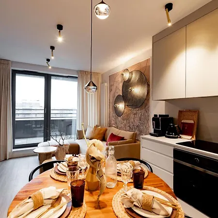 Apartmán Lighthouse Haven By Aparo - Stare Miasto, Lozeczko Turystyczne, Ekspres Do Kawy, Balkon, Winda, Dworzec Glowny *