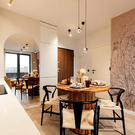 Lighthouse Haven By Aparo - Stare Miasto, Lozeczko Turystyczne, Ekspres Do Kawy, Balkon, Winda, Dworzec Glowny Apartman *